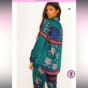 Pretty little thing nwot  4 paisley satin button up mix printed blouse top fall